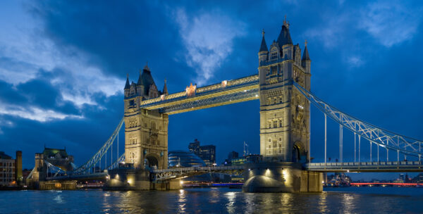 Tower bridge London Twilight November 2006